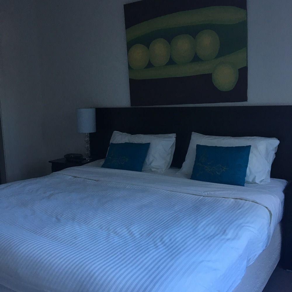 Brighton Bay Apartments Мелбърн Екстериор снимка