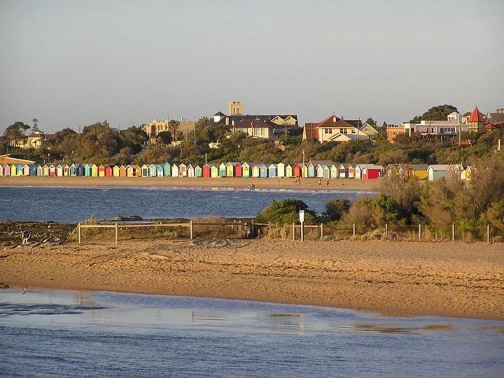 Brighton Bay Apartments Мелбърн Екстериор снимка